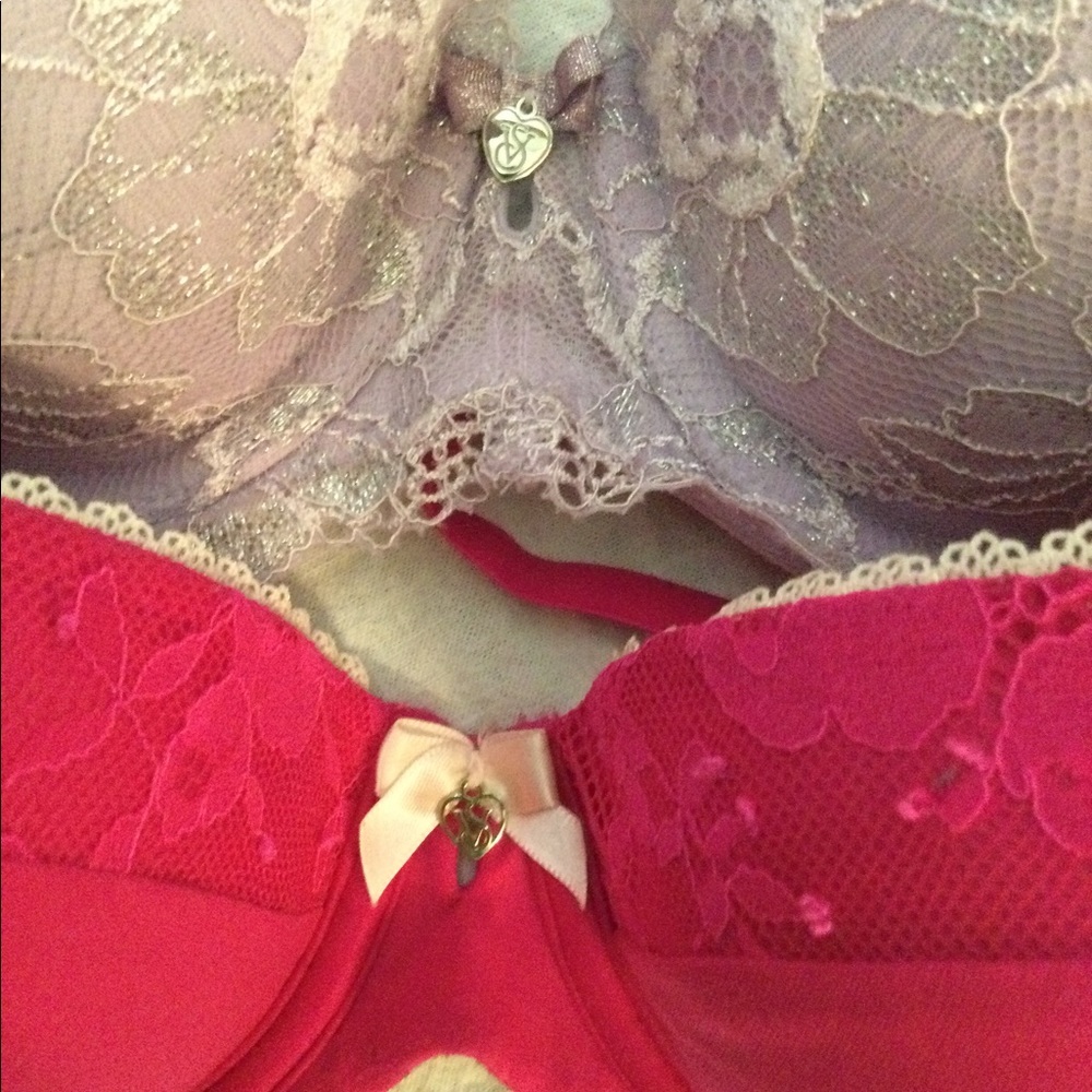 Set of 2 Victoria Secret bras 34C